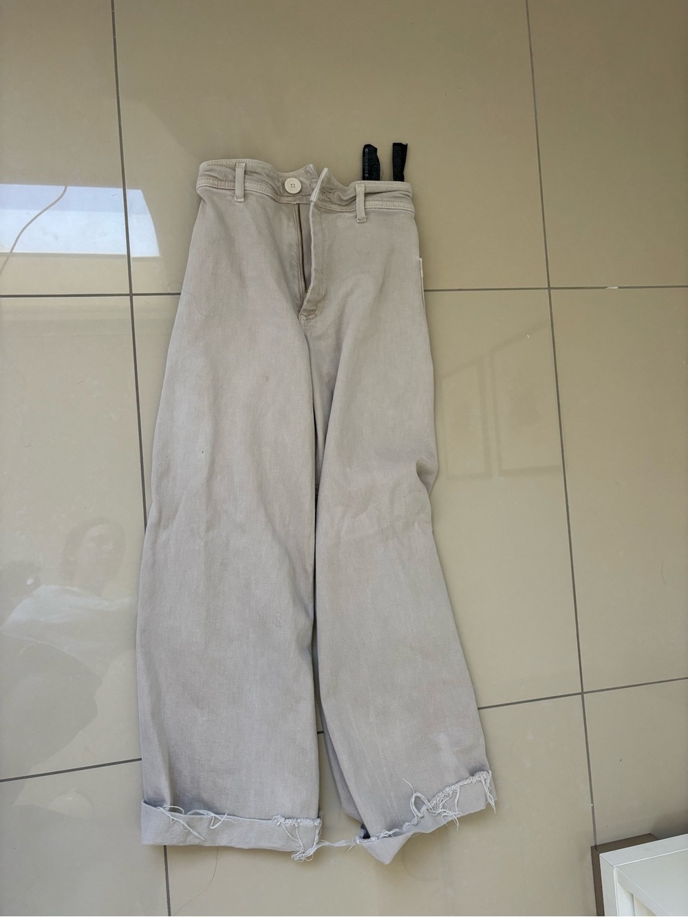Zara Wide-Leg Jeans in Light Beige